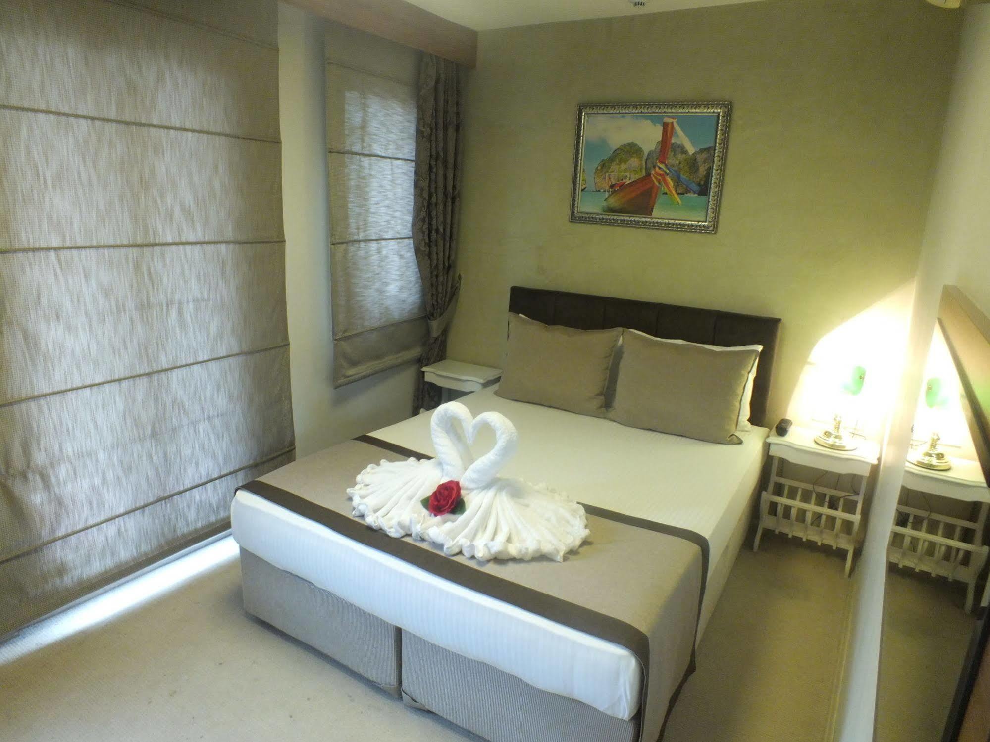 Emirtimes Hotel Kadikoey Istanbul Exteriör bild